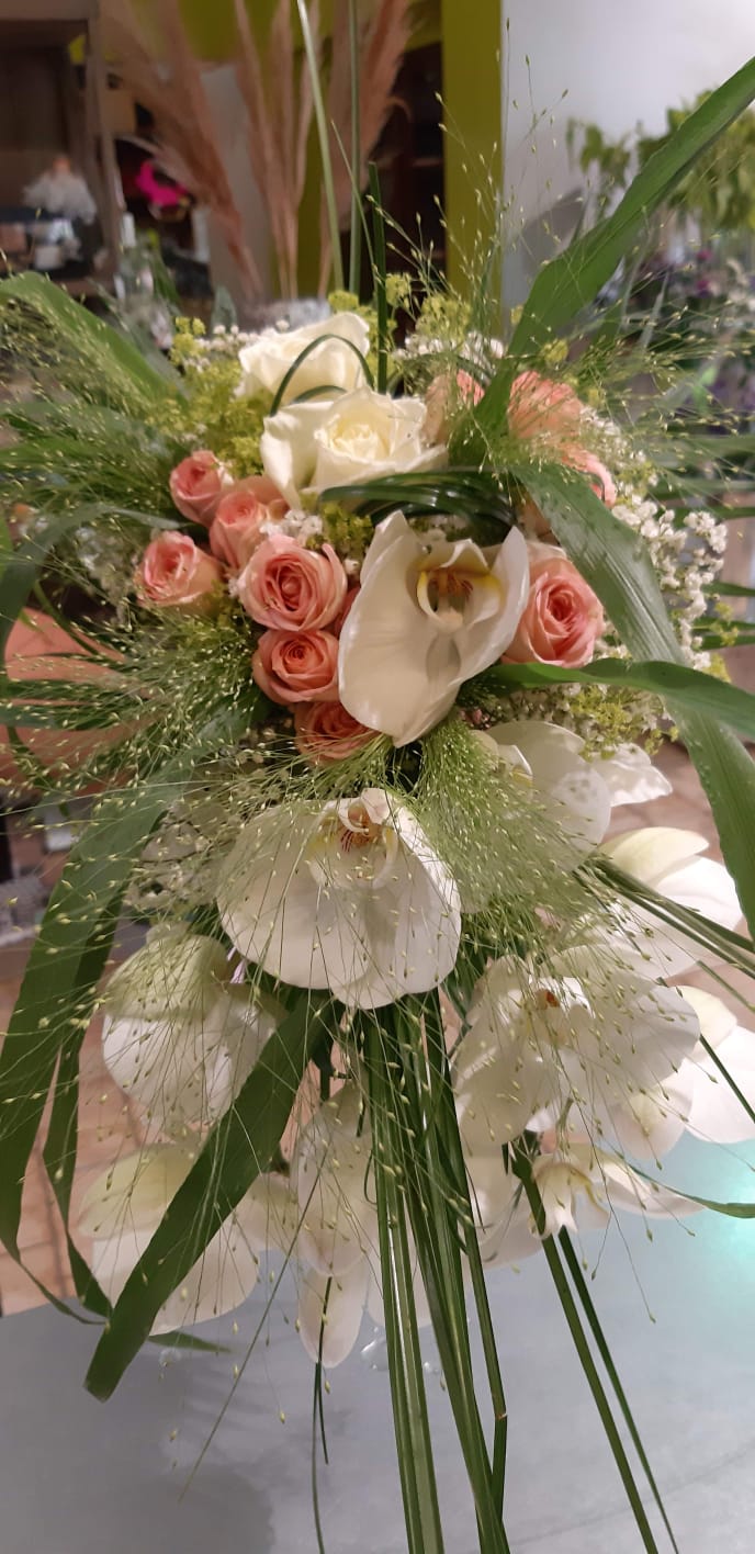 Bouquet mariage tombant